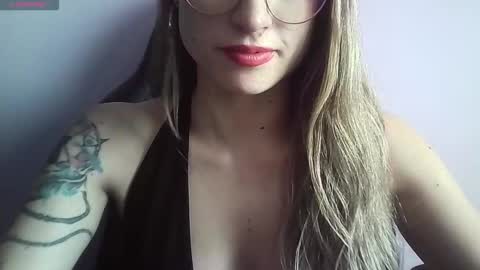 Tifanny online show from 09.10.25