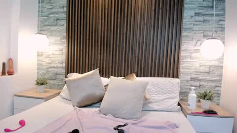 Tiff3 online show from 01.19.25