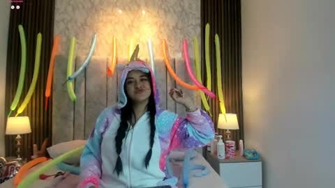 Tiff3 online show from 02.15.25