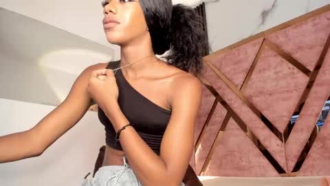 Tifanny online show from 09.19.25