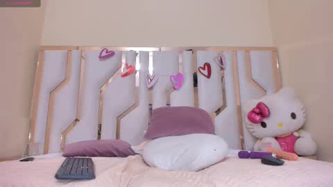    online show from 03.01.25