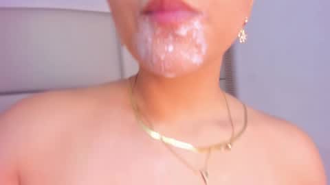 Snapshot of tifanyhills chatting on 01.12.25 Tifany online show from 01.12.25