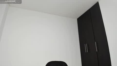 Snapshot of tifanyhills chatting on 02.03.25 Tifany online show from 02.03.25