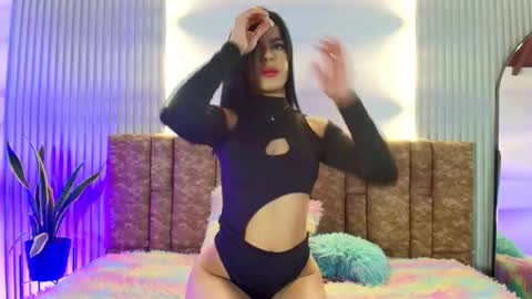 tiffany_johnson111 online show from 12.17.25