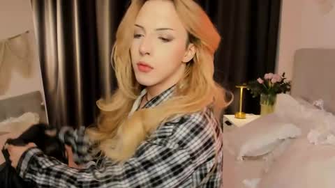 Snapshot of tiffany_king chatting on 04.08.26 Tiffany online show from 04.08.26