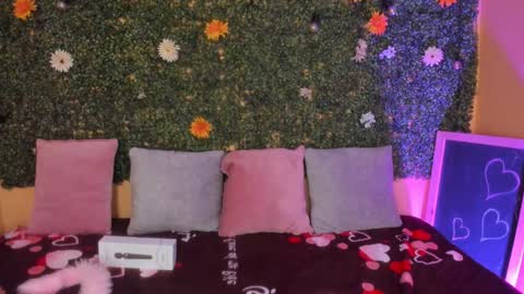 tiffany_sander online show from 01.19.25