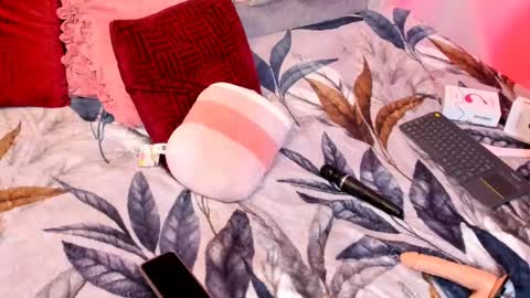 tiffany_sander online show from 03.10.25