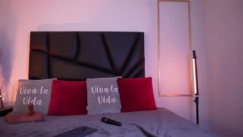 tiffany_sander online show from 10.24.25