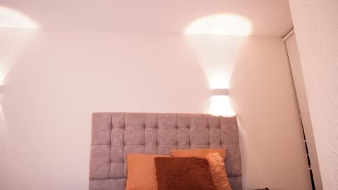 tiffany_sander online show from 10.30.25