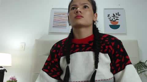 Snapshot of tiffanyfox_1 chatting on 01.31.25 Tifanny Fox online show from 01.31.25