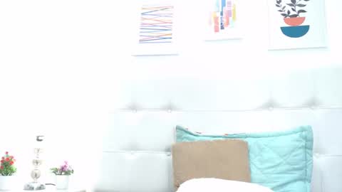 Snapshot of tiffanyfox_1 chatting on 03.04.25 Tifanny Fox online show from 03.04.25