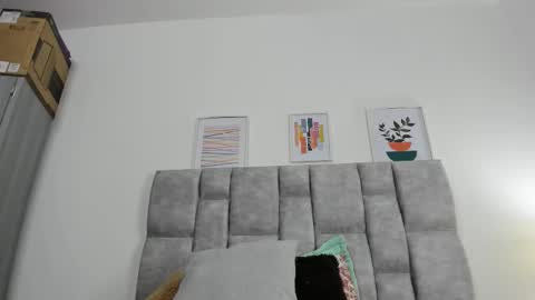 Snapshot of tiffanyfox_1 chatting on 09.17.25 Tifanny Fox online show from 09.17.25