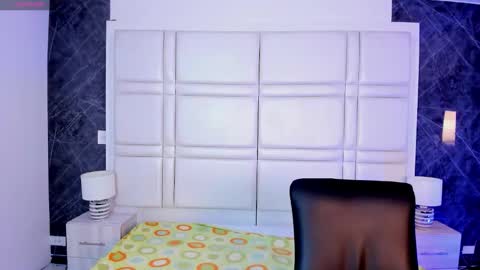 tiffanyhoustton online show from 03.02.26