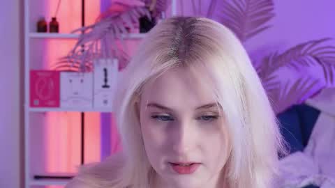 Snapshot of tiffanyjons chatting on 02.15.26 tiffanyjons online show from 02.15.26