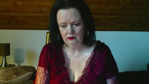 TiffanyMature online show from 11.18.25