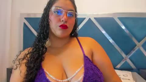 Snapshot of tiffanymiller01 chatting on 07.29.26 Tiffany Miller online show from 07.29.26