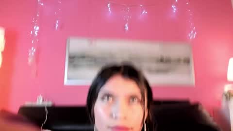 Stefany Suarez online show from 02.21.25