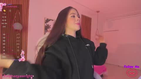 Snapshot of tiffanywright_ chatting on 02.18.25 Tiffany online show from 02.18.25