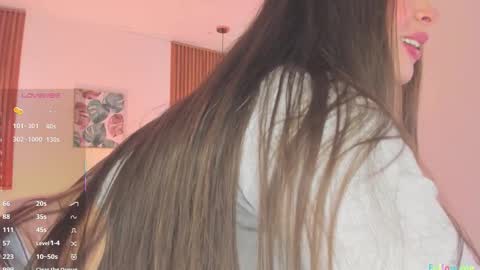 Snapshot of tiffanywright_ chatting on 11.09.25 Tiffany online show from 11.09.25