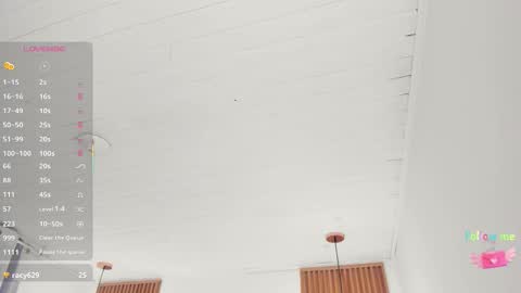 Snapshot of tiffanywright_ chatting on 11.10.25 Tiffany online show from 11.10.25