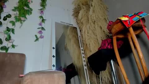 tiffanyy_deluxe online show from 02.13.26