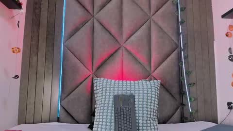 Snapshot of tiffvalentinee_ chatting on 10.25.25 Tiffany online show from 10.25.25