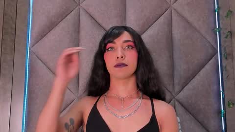 Snapshot of tiffvalentinee_ chatting on 10.27.25 Tiffany online show from 10.27.25