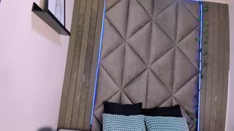 Snapshot of tiffvalentinee_ chatting on 11.01.25 Tiffany online show from 11.01.25