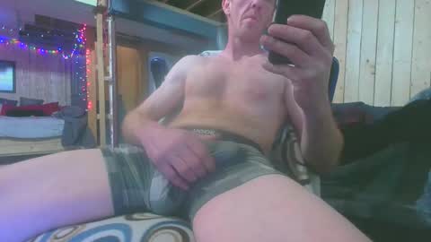 Snapshot of tigars36 chatting on 04.27.26 Tigars36 online show from 04.27.26