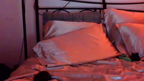 Tiggity23 come stroke my 9 cock with ne online show from 03.04.26