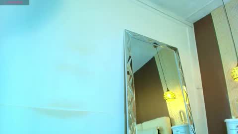 T I F F A N Y online show from 10.08.25