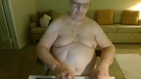 Snapshot of timealone120000 chatting on 10.10.25 timealone120000 online show from 10.10.25