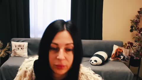 Luisa online show from 02.21.25