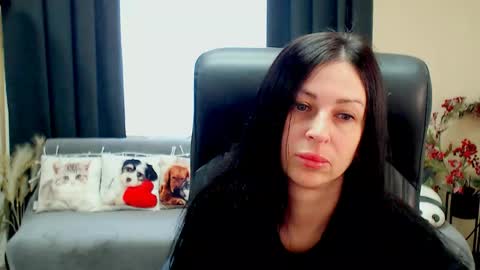 Snapshot of timeparadice chatting on 06.03.26 Luisa online show from 06.03.26