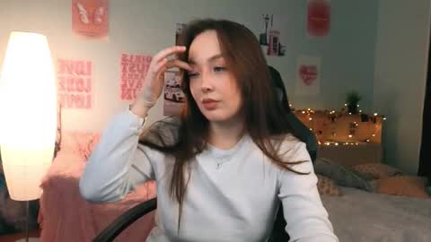 Snapshot of timewithout chatting on 01.08.26 Mia online show from 01.08.26