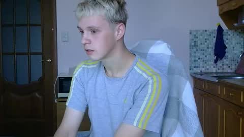 Snapshot of timkinky chatting on 10.23.25 Tim WhiteS online show from 10.23.25