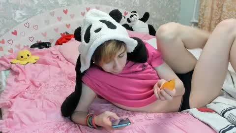 Snapshot of timothy_fox chatting on 02.18.25 Timothy Fox online show from 02.18.25