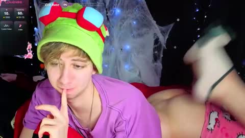 Snapshot of timothy_fox chatting on 11.19.25 Timothy Fox online show from 11.19.25