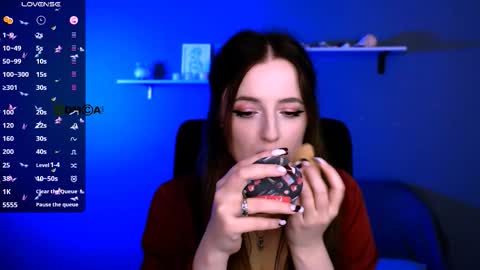 tina_blade_ online show from 11.21.25