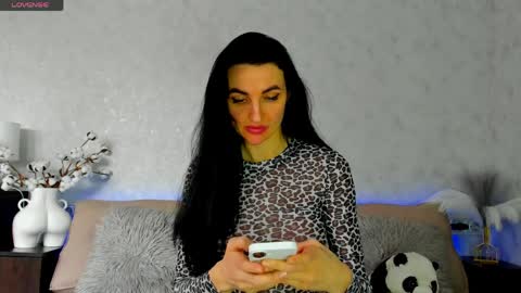 Tina online show from 04.10.26