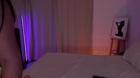 tina_olsen07 online show from 09.14.25