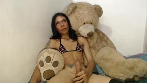 Snapshot of tinaa_williams chatting on 02.12.25 tinaa_williams online show from 02.12.25