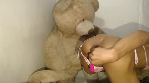 Snapshot of tinaa_williams chatting on 03.12.25 tinaa_williams online show from 03.12.25