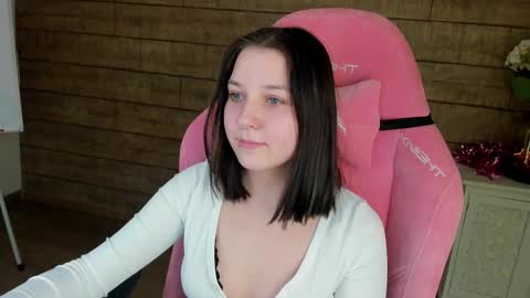 Snapshot of tinaburton chatting on 01.17.26 TinaBurton online show from 01.17.26