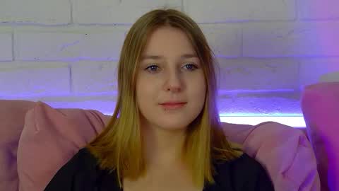 Snapshot of tinaburton chatting on 02.28.26 TinaBurton online show from 02.28.26