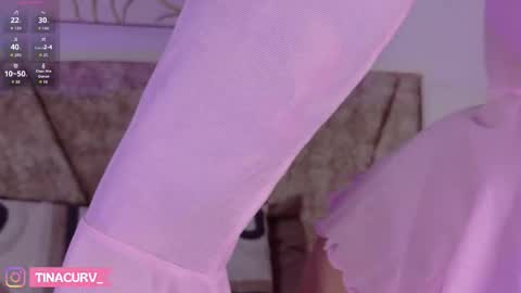 Snapshot of tinacurv chatting on 11.03.25 tinacurv online show from 11.03.25