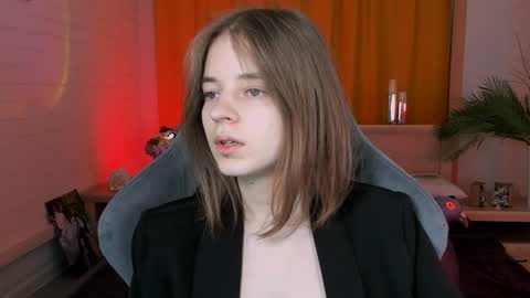 Tina Davil online show from 02.03.25