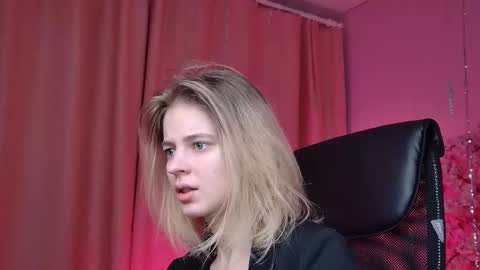 Tina Davil online show from 02.10.26