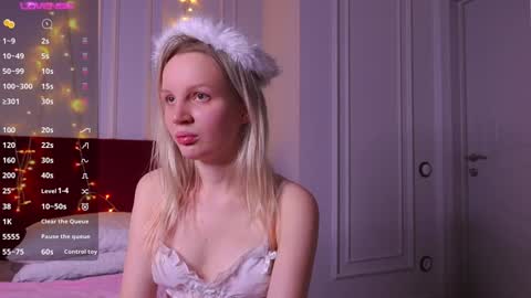 tinasiner online show from 12.29.24