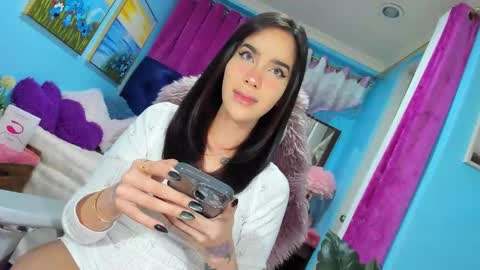 Snapshot of tinatemptsxxx chatting on 12.04.25 Tina Valentine online show from 12.04.25